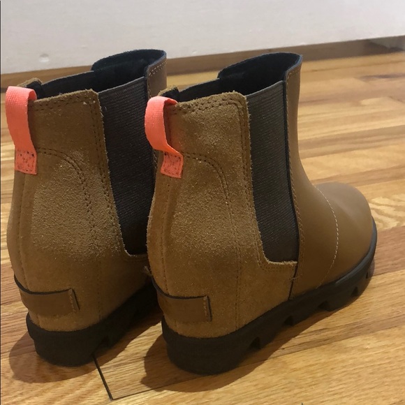 Sorel kids booties - Picture 1 of 3